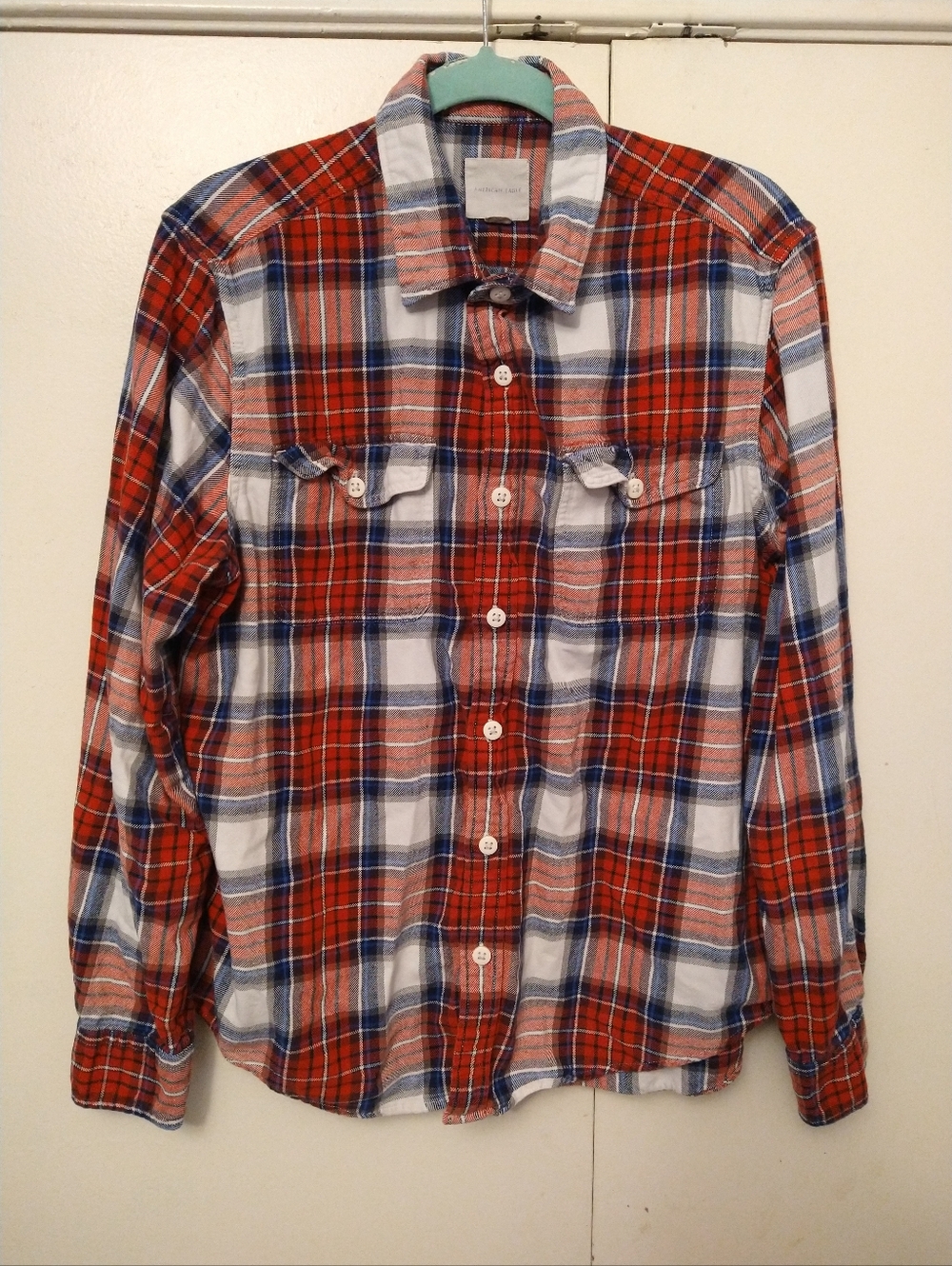American Eagle Plaid Long Sleeve Button Up Shirt Men's sz Large.